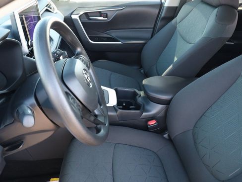 Used 2025 Toyota RAV4 XLE image 14