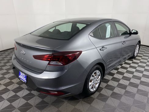 Used 2019 Hyundai Elantra SE w/ Cargo Package image 6