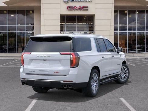 New 2026 GMC Yukon XL Denali w/ Denali Reserve Package AWD/4WD image 4