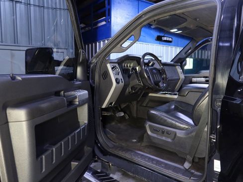 Used 2016 Ford F250 Lariat w/ Lariat Ultimate Package image 17