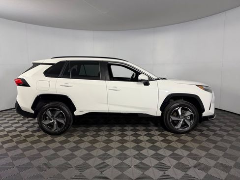 Used 2025 Toyota RAV4 SE AWD/4WD image 6