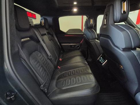 Used 2023 Rivian R1T Adventure image 31