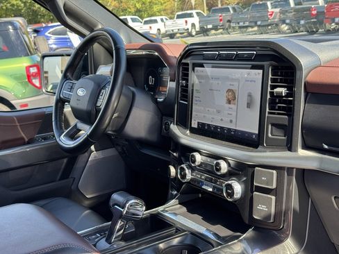 Used 2023 Ford F150 Lariat w/ Equipment Group 502A High image 39