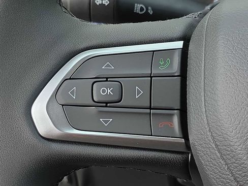 New 2026 Jeep Compass Latitude image 38