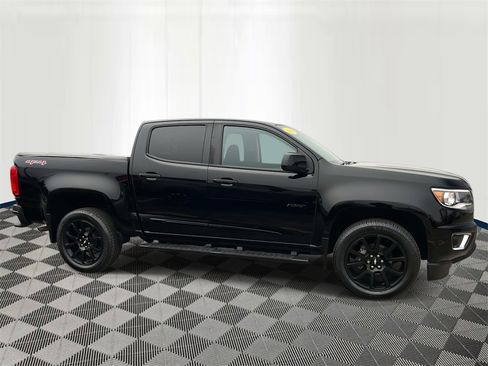 Used 2020 Chevrolet Colorado LT w/ Colorado RST Special Edition image 5