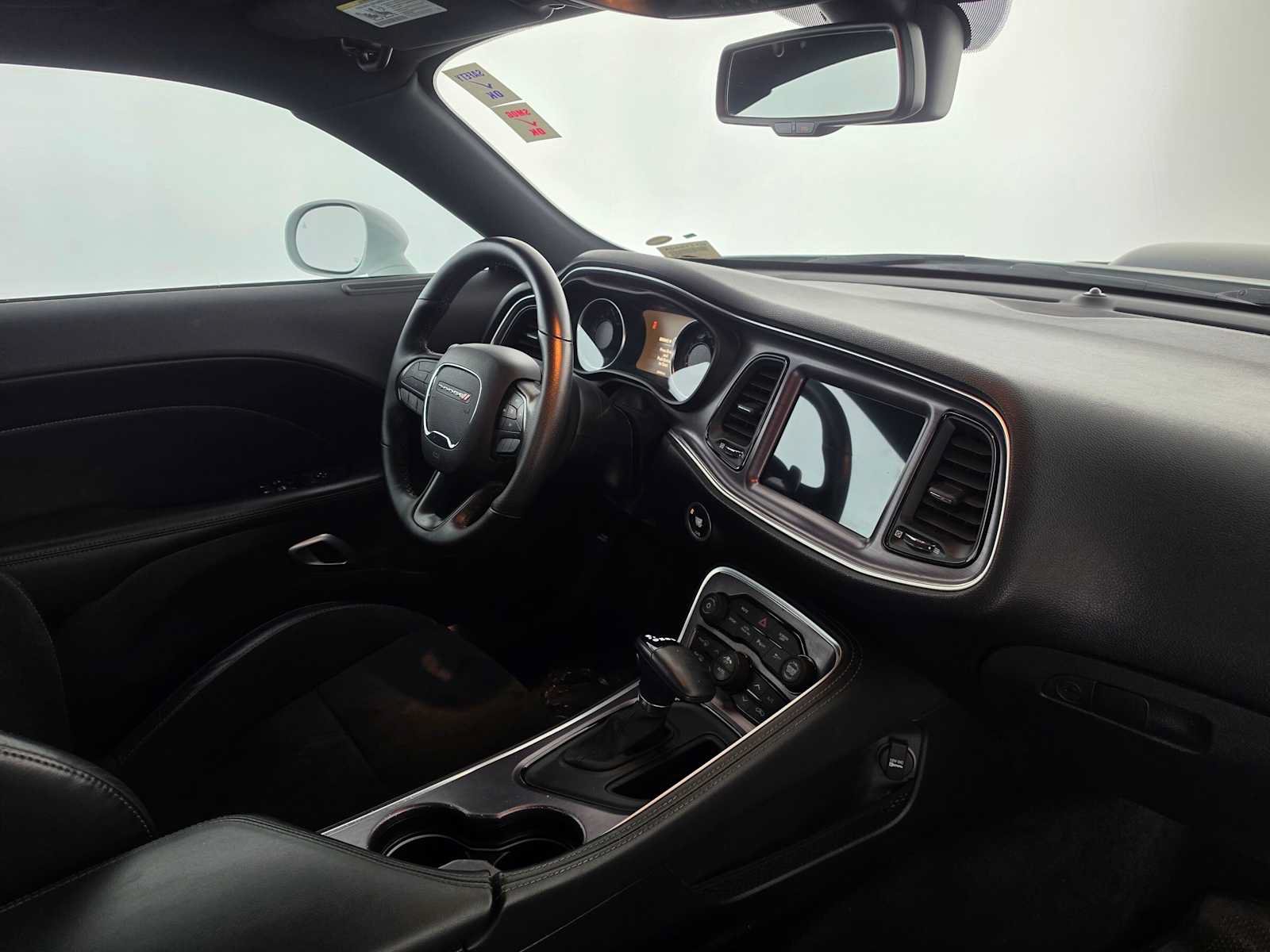 Used 2018 Dodge Challenger R/T Scat Pack RWD image 12