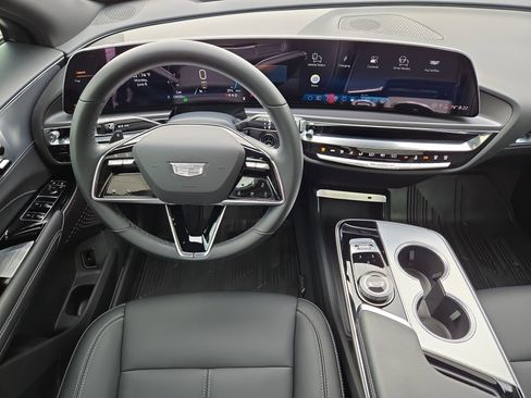 Certified 2024 Cadillac Lyriq Tech AWD/4WD image 14