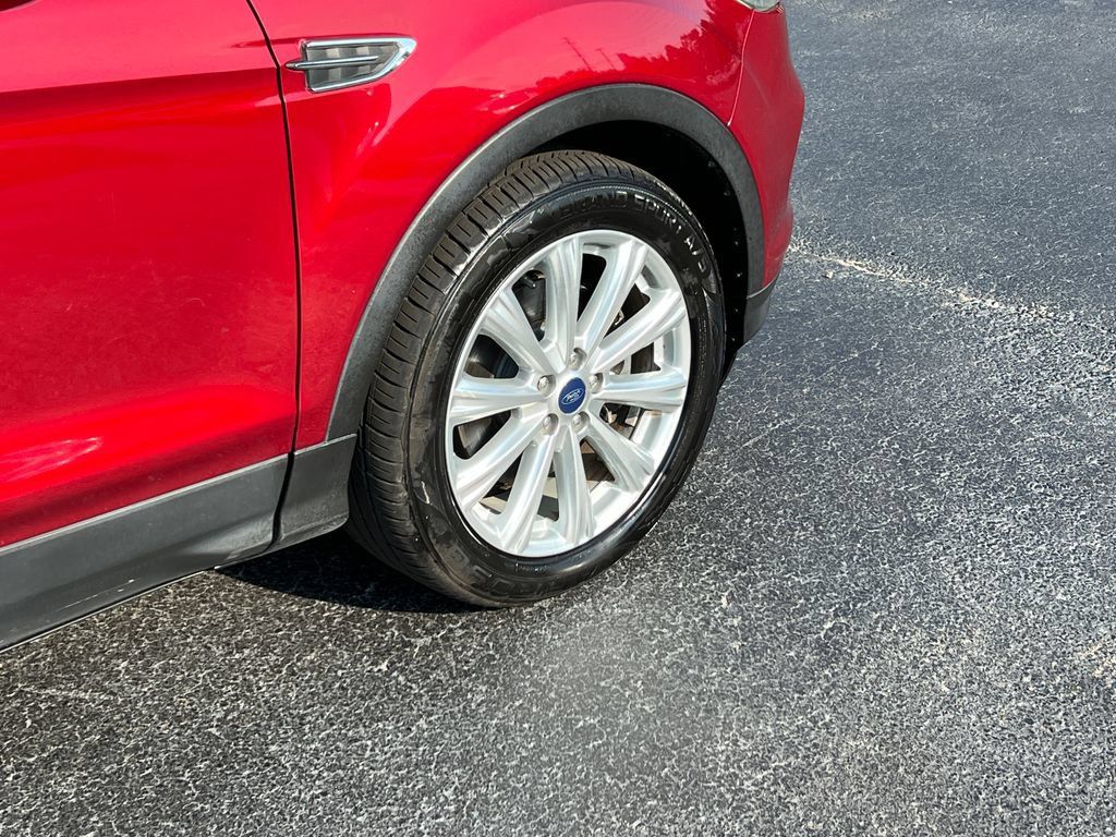 Used 2017 Ford Escape Titanium FWD image 23