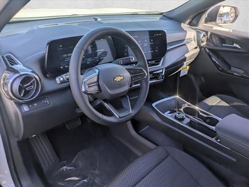 New 2026 Chevrolet Equinox LT w/ Safety and Technology Package image 3