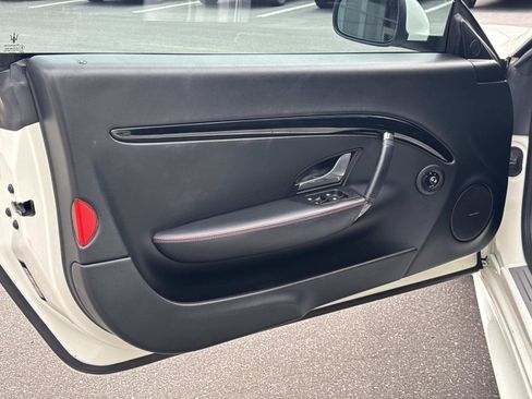 Used 2018 Maserati GranTurismo Sport RWD image 9