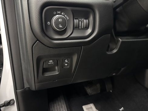 New 2026 RAM 1500 Laramie w/ Night Edition image 10