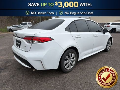 Used 2022 Toyota Corolla LE image 5