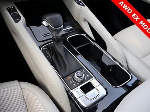 Used 2024 Kia Telluride EX image 30