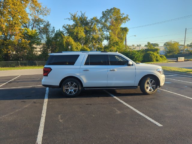 Used 2023 Ford Expedition Max Limited AWD/4WD image 10