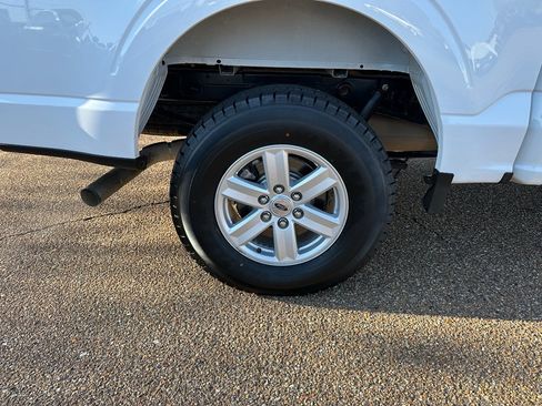 Used 2021 Ford F150 XLT image 5