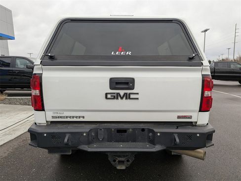 Used 2018 GMC Sierra 3500 SLT image 32