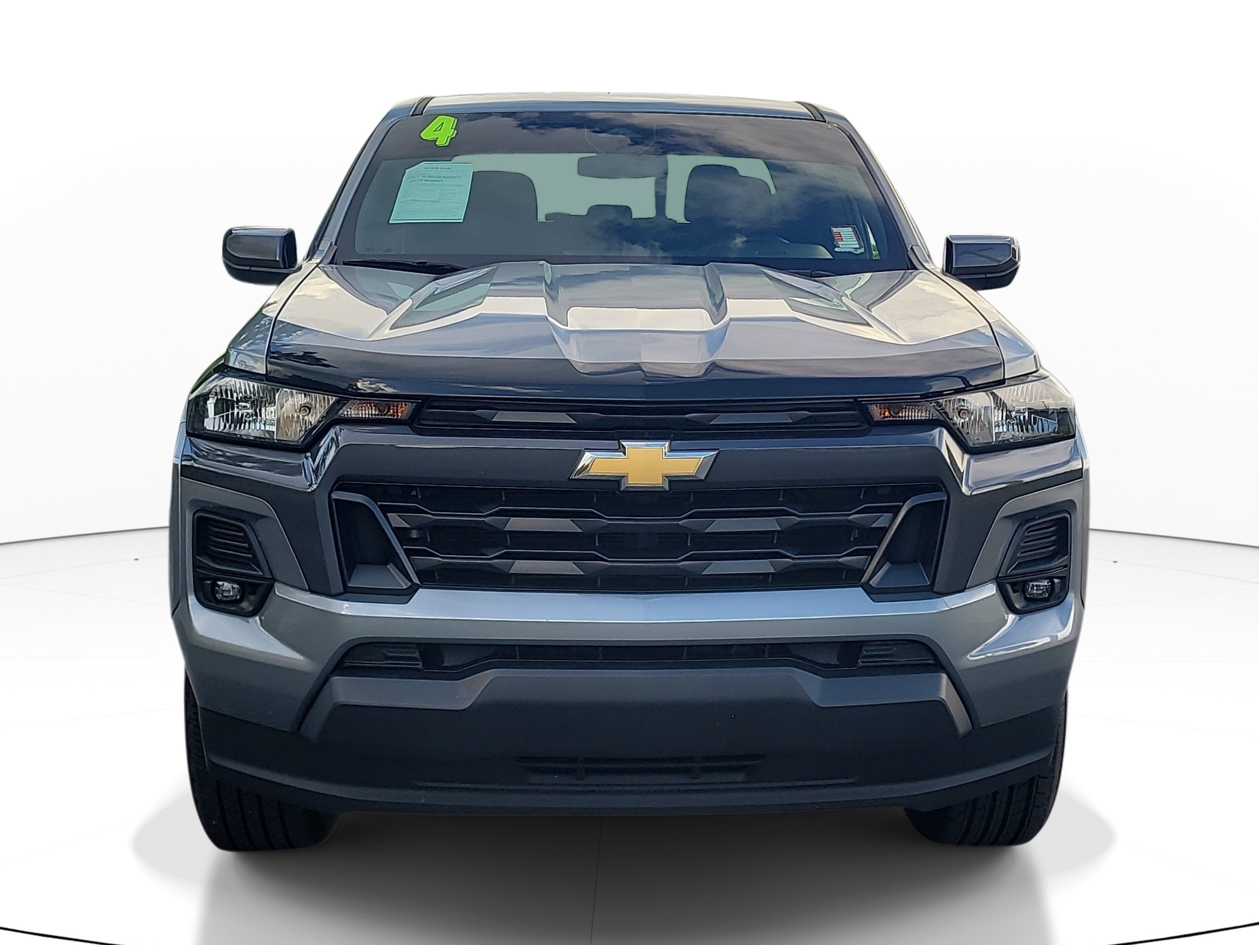 Used 2024 Chevrolet Colorado LT w/ LT Convenience Package RWD image 2