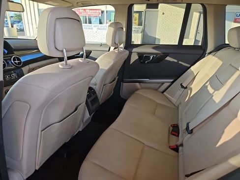 Used 2015 Mercedes-Benz GLK 350 2WD w/ Premium 1 Package image 22