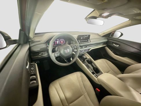 Used 2024 Honda Accord EX image 17