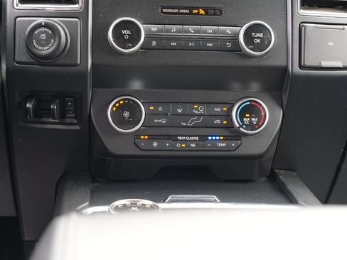 Used 2019 Ford Expedition Max XL AWD/4WD image 24