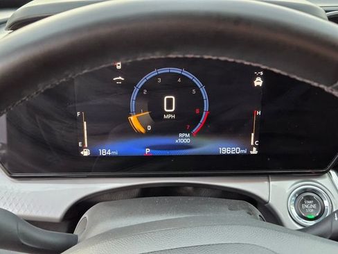 Used 2025 Chevrolet Trax LT w/ Driver Confidence Package FWD image 19