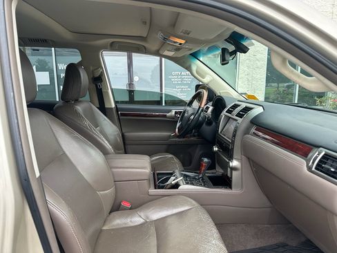 Used 2011 Lexus GX 460 Premium AWD/4WD image 9