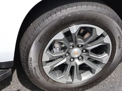 Used 2025 Chevrolet Tahoe LS AWD/4WD image 30