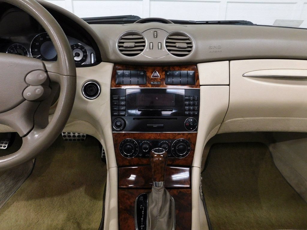 Used 2007 Mercedes-Benz CLK 350 Cabriolet image 53