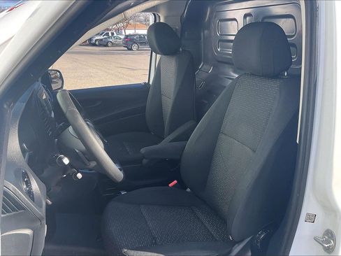 Used 2022 Mercedes-Benz Metris image 28