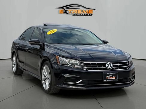 Used 2019 Volkswagen Passat 2.0T Wolfsburg w/ Wheels & Sunroof Package image 9