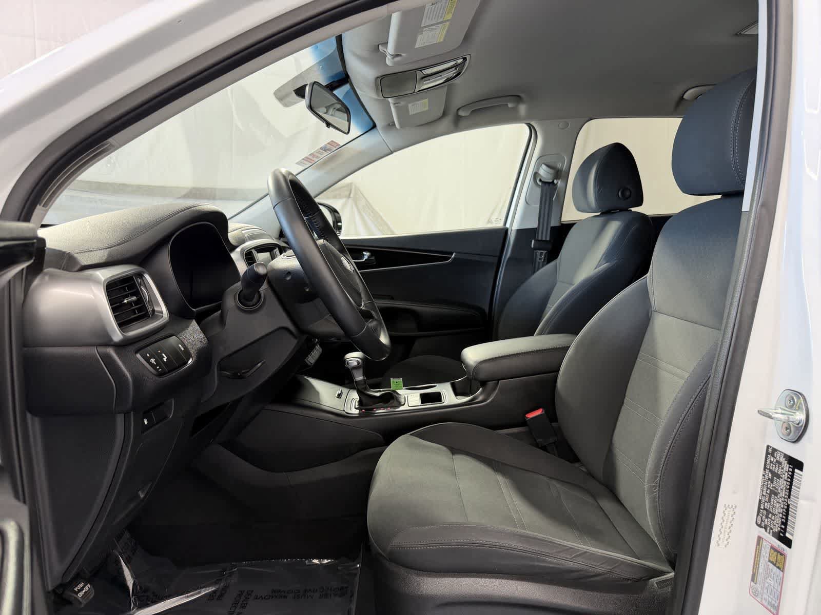 Used 2020 Kia Sorento S AWD/4WD image 11