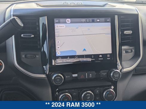 Used 2024 RAM 3500 Big Horn AWD/4WD image 31