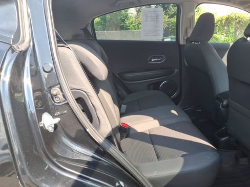 Used 2021 Honda HR-V EX image 15