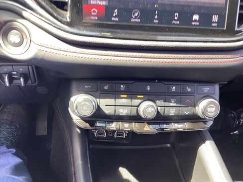 Used 2024 Dodge Durango GT AWD/4WD image 21