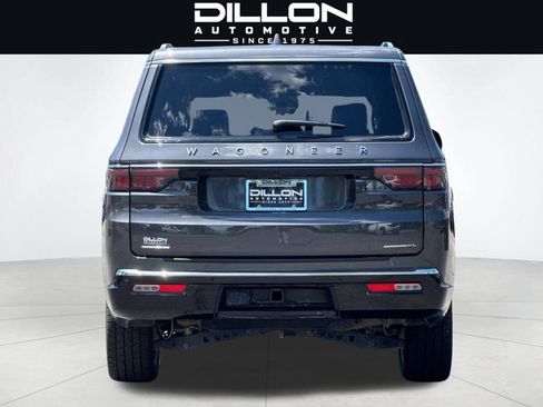 Used 2023 Jeep Wagoneer L Series III w/ Premium Group I AWD/4WD image 5