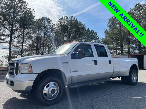 Used 2005 Ford F350 Lariat image 7