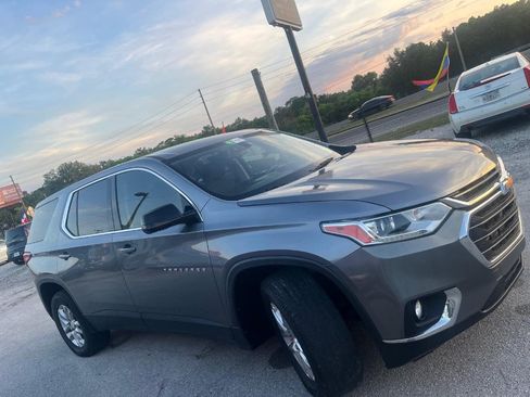 Used 2019 Chevrolet Traverse LS AWD/4WD image 2