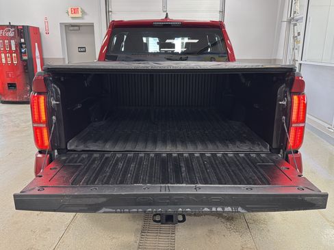 Used 2024 Toyota Tacoma TRD Sport AWD/4WD image 27