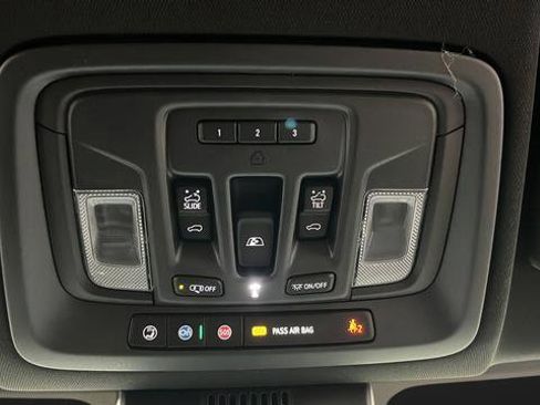 New 2026 Chevrolet Silverado 2500 ZR2 image 9