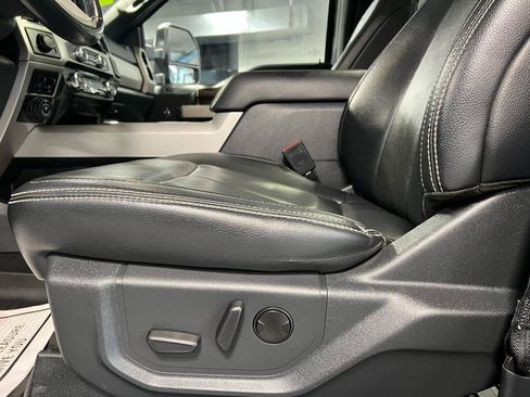 Used 2022 Ford F350 Lariat w/ Tremor Off-Road Package image 25