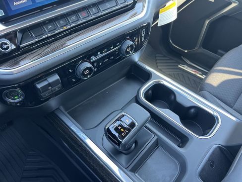 New 2025 Chevrolet Silverado 1500 LT Trail Boss w/ Convenience Package II image 7