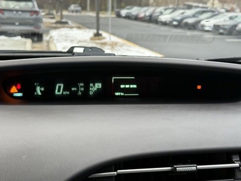 Used 2010 Toyota Prius Five image 28