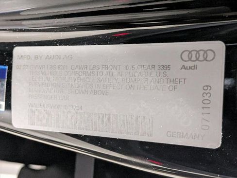 Used 2022 Audi e-tron GT Premium Plus image 25