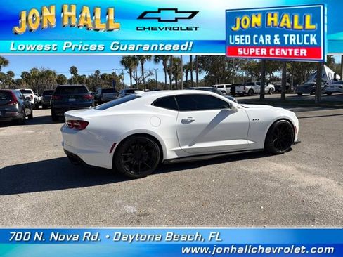 Used 2022 Chevrolet Camaro LT w/ Technology Package image 14