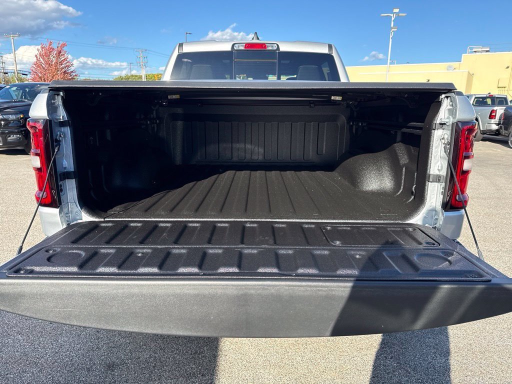 New 2027 RAM 1500 Laramie w/ Night Edition AWD/4WD image 25