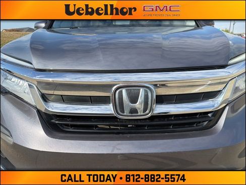 Used 2021 Honda Pilot Touring image 15