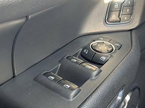 Certified 2024 Ford Expedition XLT image 19