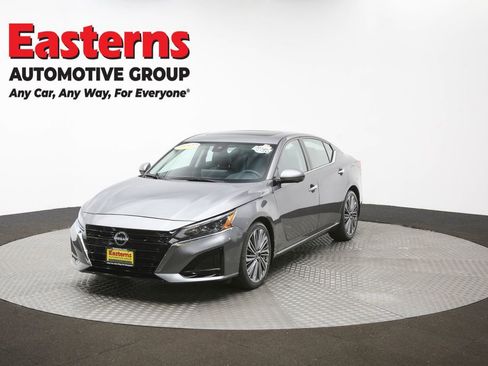 Used 2025 Nissan Altima 2.5 SL image 55