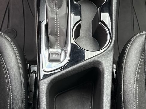 Used 2022 Buick Encore GX Select image 27