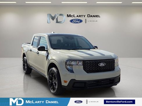 New 2025 Ford Maverick XLT w/ Black Appearance Package image 1